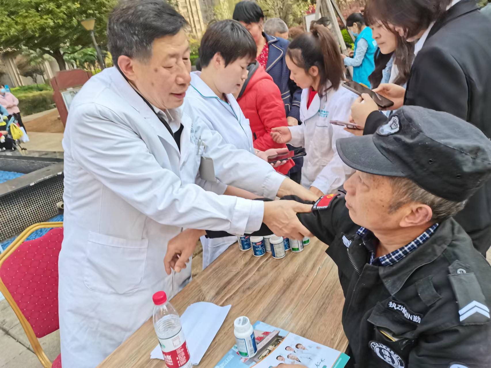 温岭最新24小时高价回收医保长沙方法分析(最方便真实的温岭长沙医废处理方法)